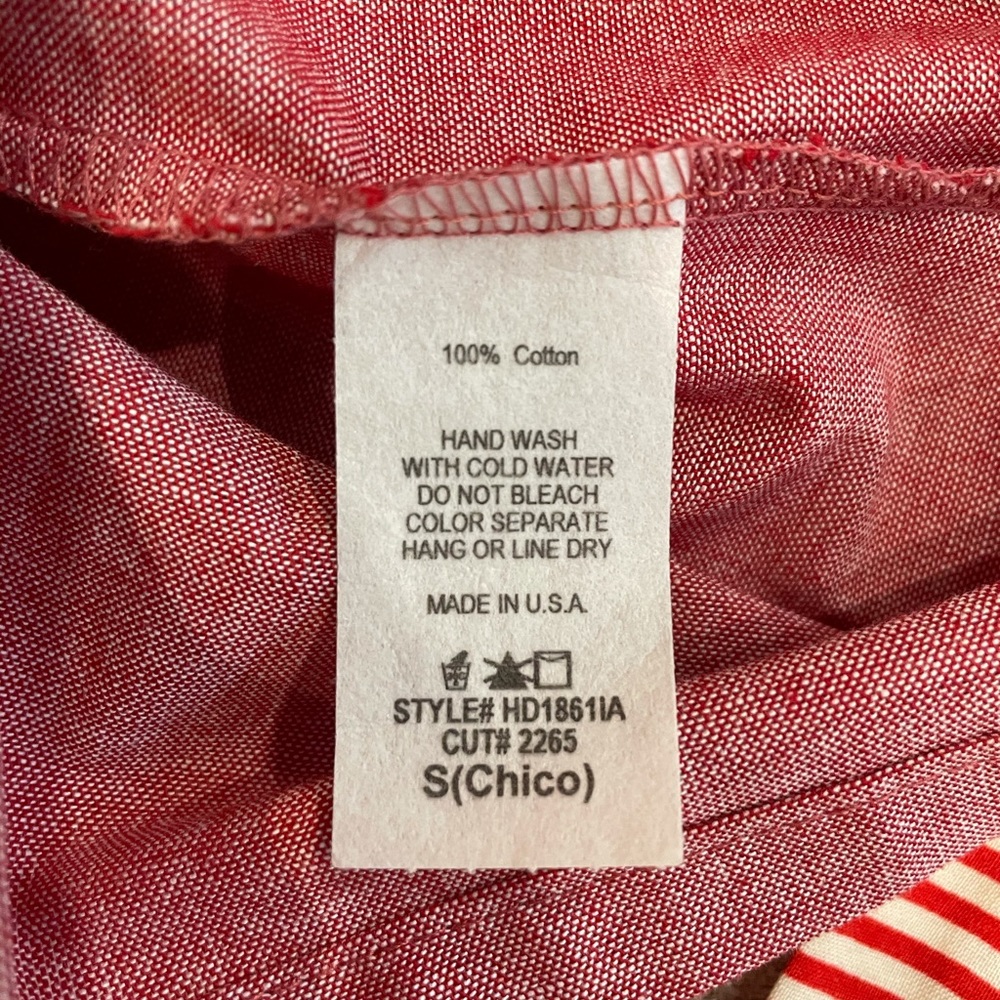 Red dress with back embroidery - Picture 6 of 7